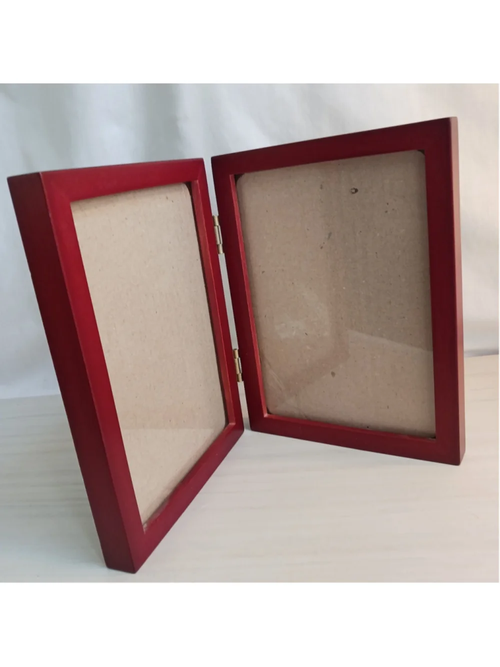 Double 5 X 7 Hinged Picture Frame Free Standing Red Mahogany Wood Colored
